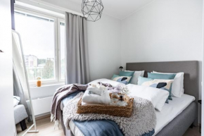 Arctic Blue City Suite